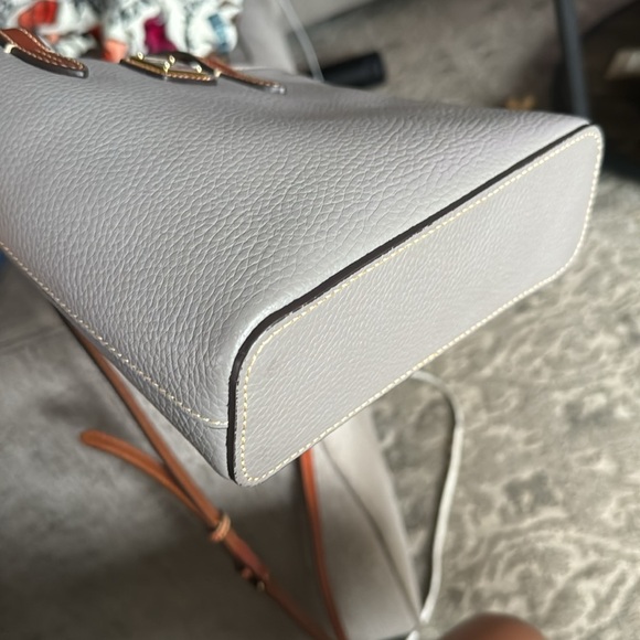 Dooney & Burke pebble grey Purse - Picture 5 of 7